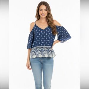 Rue 21 small cold shoulder sexy summer blouse